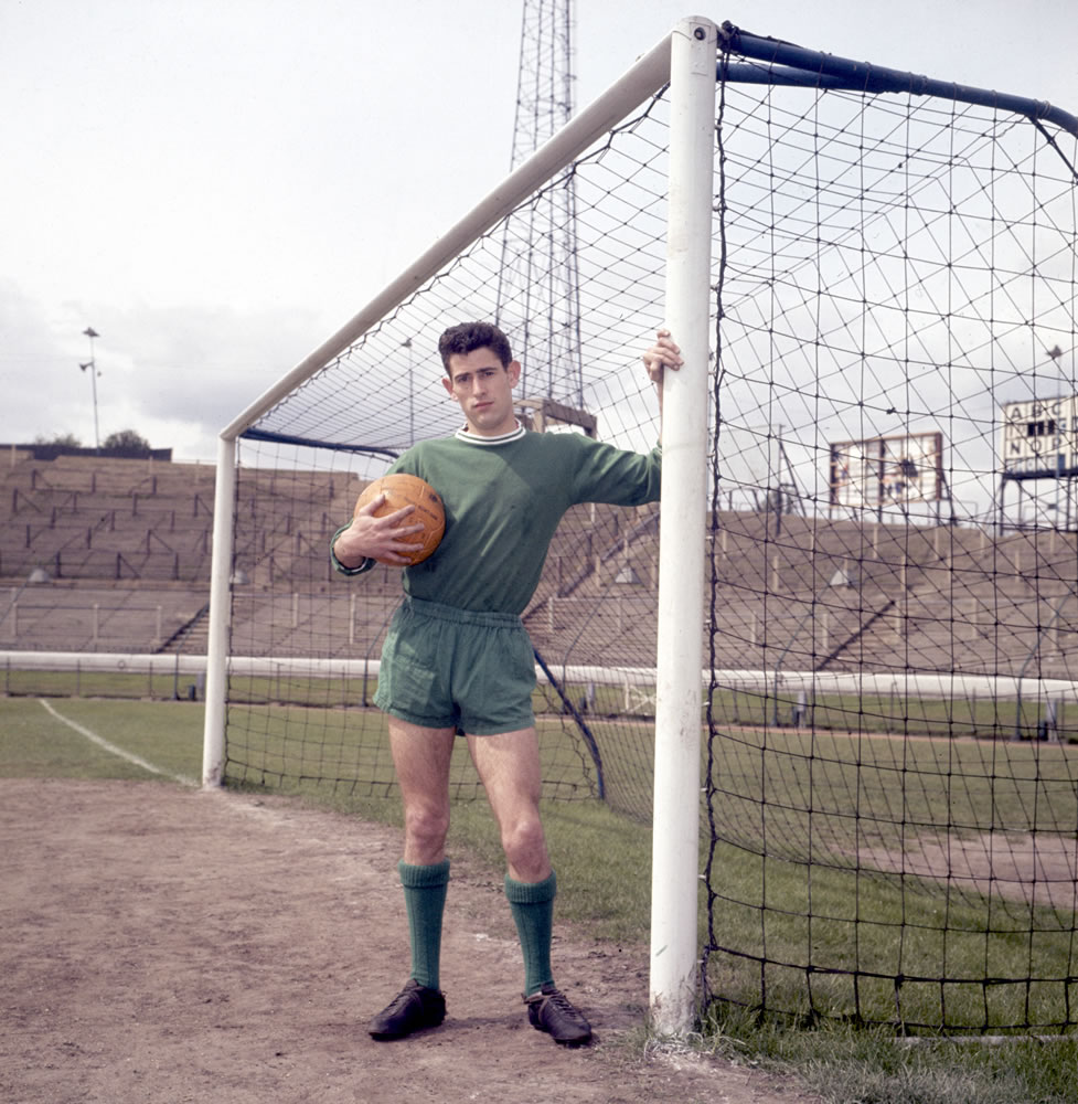 Chelsea goalkeeper Peter Bonetti in.. Art Print - Vintage Photos ...